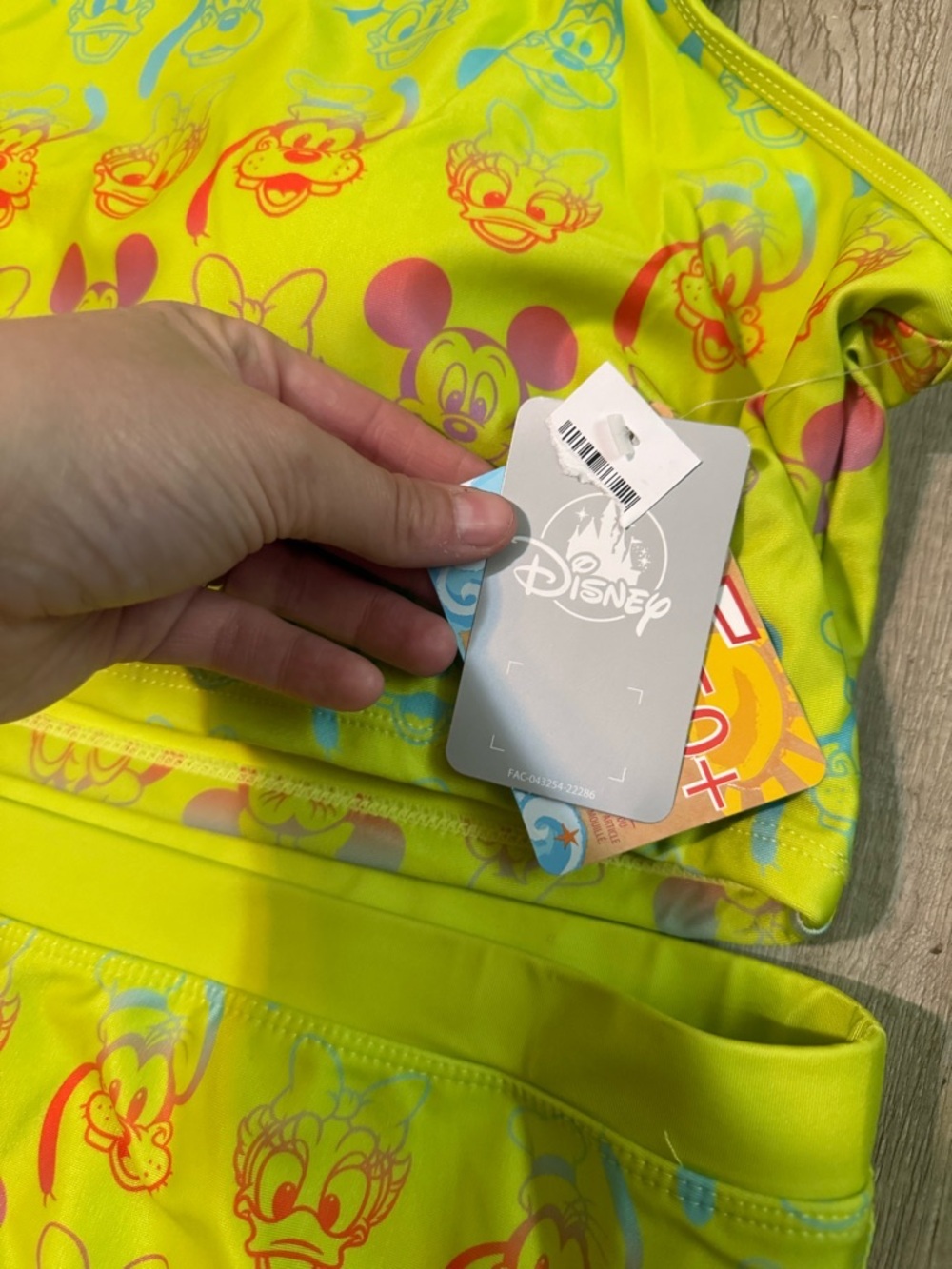 Disney Parks NWT Women’s Minnie Mouse & Friends Two Price Swim, Plus Size 3XL - Picture 4 of 7